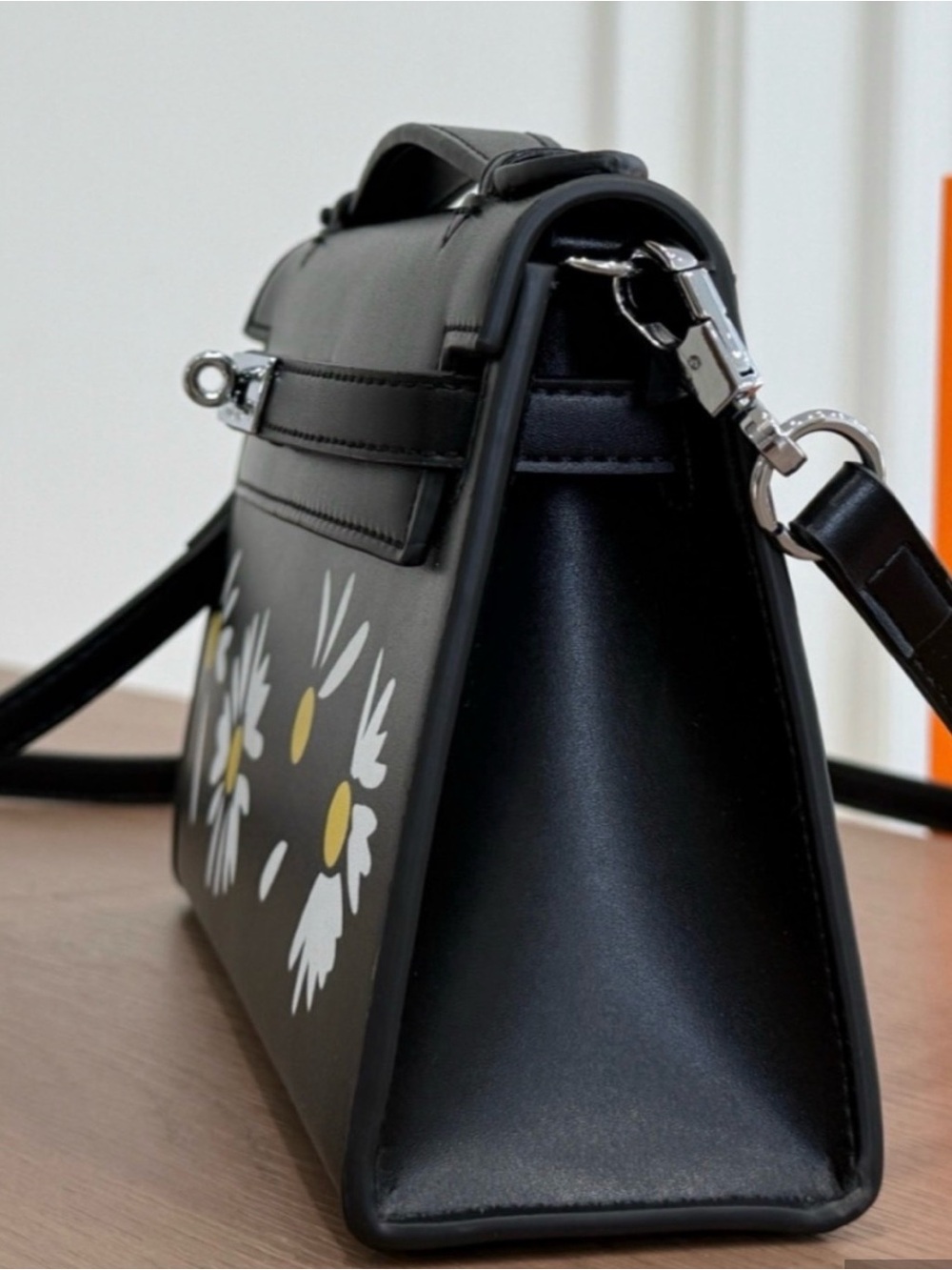 Limited Ed. Hermes Black Swift Leather White & Yellow Daisy Kelly Pochette Bag - Picture 3 of 4